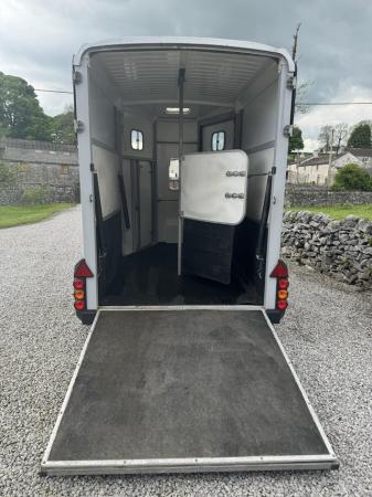 Image 3 of Ifor Williams 506 horse trailer