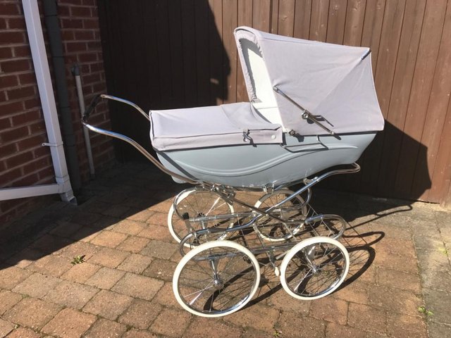 Preview of the first image of Silver Cross Traditional Carriage Pram.