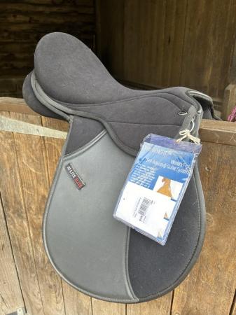 Image 1 of Hi -lite elite 16” medium saddle for sale