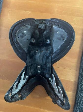 Image 2 of Wow Saddle, deep curved seat size 1
