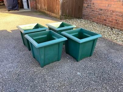 Image 2 of Assorted green and terracotta plastic planters