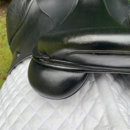 Image 21 of Kent And Masters 17 inch Cob saddle