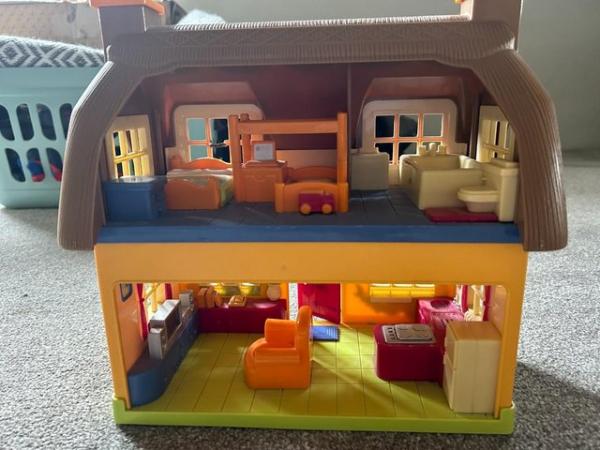 Image 1 of Little dolls house for playing with existing characters