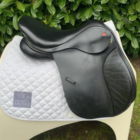 Image 7 of Kent And Masters 17 inch Cob saddle