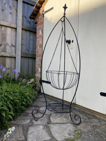 Image 2 of Attractive Hanging Basket stand