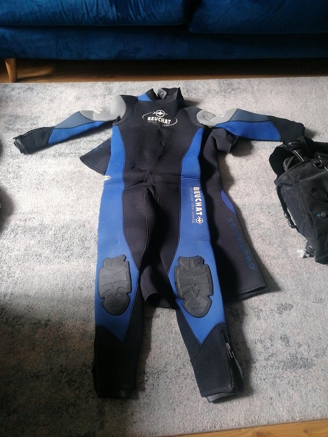 Preview of the first image of Pro Diving wet suits 3, jacket scuba 2000.