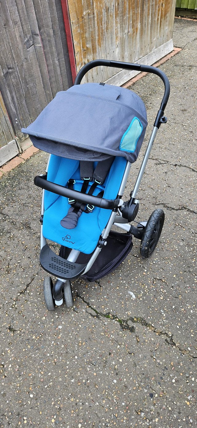 Preview of the first image of Quinny buzz xtra 2 in 1 travel system.