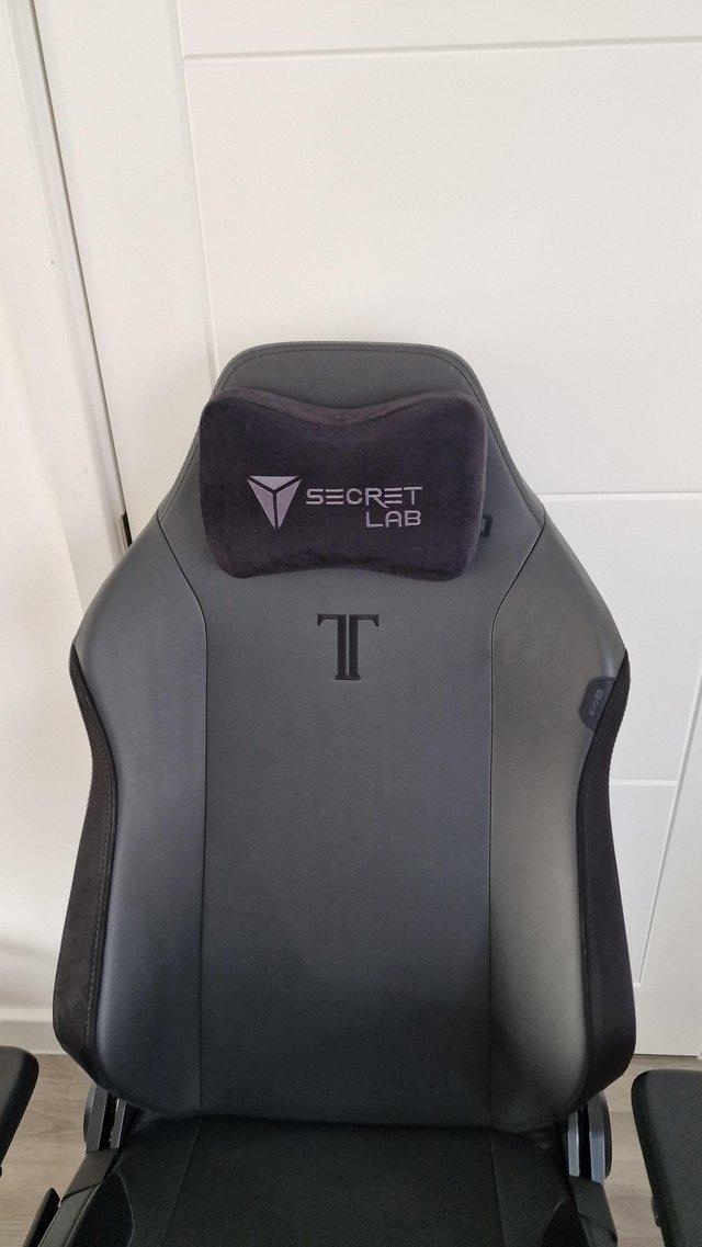 Preview of the first image of Secretlab TITAN Evo 2022 Series - XL - Black.