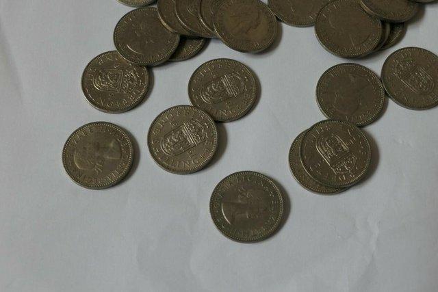 Image 2 of 50 scarce 1961 Scottish shillings in coin tube VF-EF cond