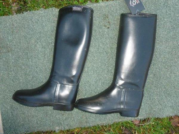 Image 1 of New Childrens long rubber boots black size 33 =1