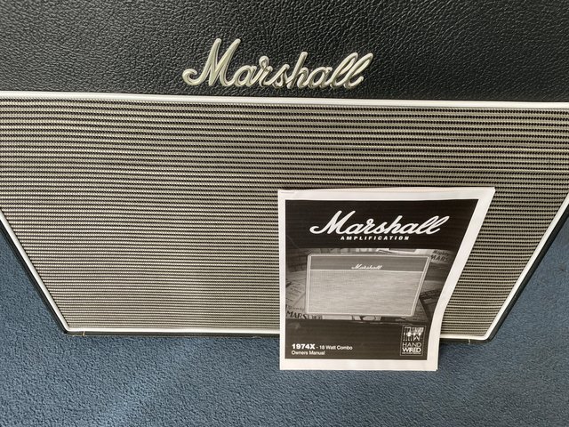 Preview of the first image of Marshall 1974x guitar combo.