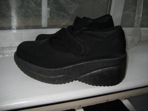 Image 2 of Black wedge shoes size 40 with a strap