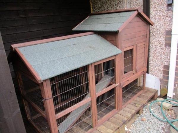 Image 1 of Extra large rabbit hutch..would easily house a few chicken..