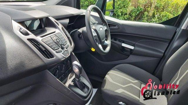 Image 16 of 2018 Ford Grand Tourneo Connect Automatic Wheelchair Access