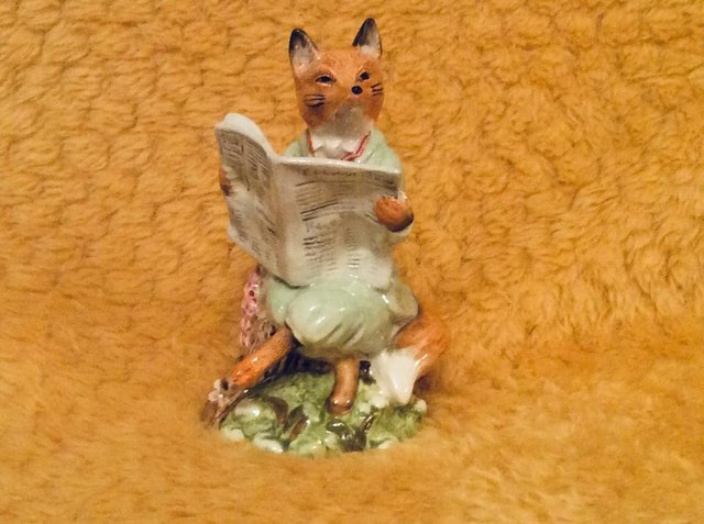 Preview of the first image of Beatrix Potter’s Foxy Reading Country News.
