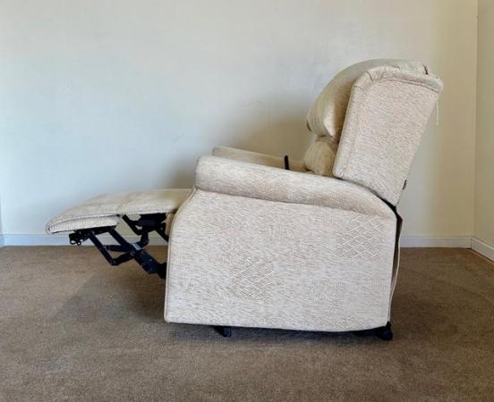 Image 13 of ELECTRIC MOBILITY RISER RECLINER CREAM CHAIR ~ CAN DELIVER