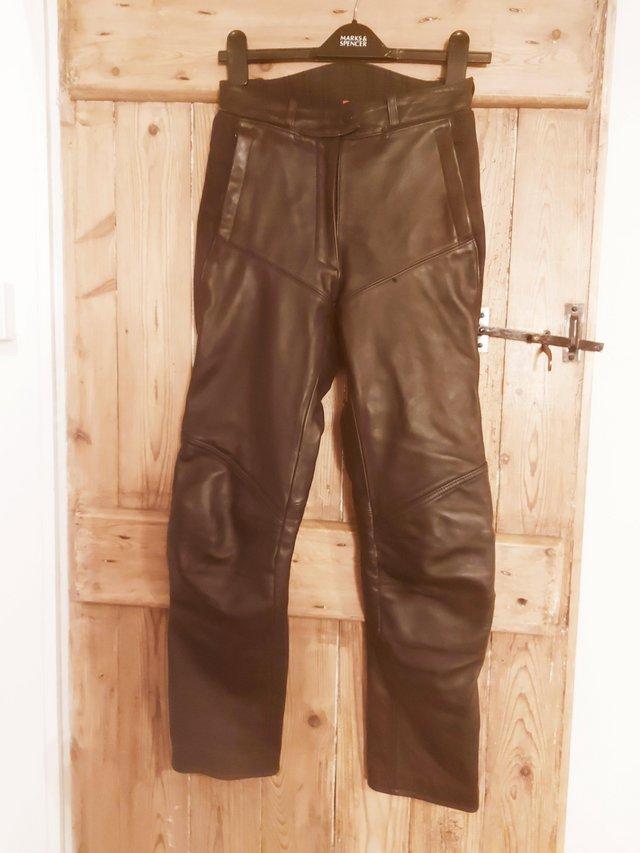 Preview of the first image of Beautiful Hein Gericke ladies leather trousers.