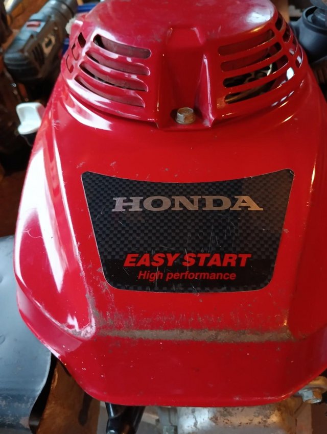 Preview of the first image of HONDA MOWER ENGINE  GXV-160.