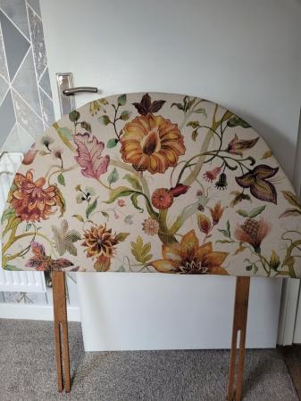 Image 3 of Single headboard in great condition would look great in any