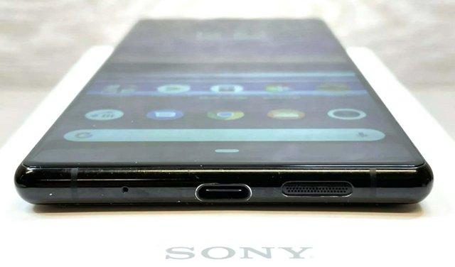 Image 2 of Sony Xperia 1 128 GB (J8110) Unlocked