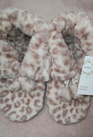 Image 3 of BNWT M&S Pink Booties Slipper Size 6-8