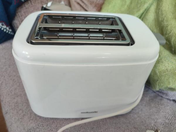 Image 3 of Cookworks low wattage toaster