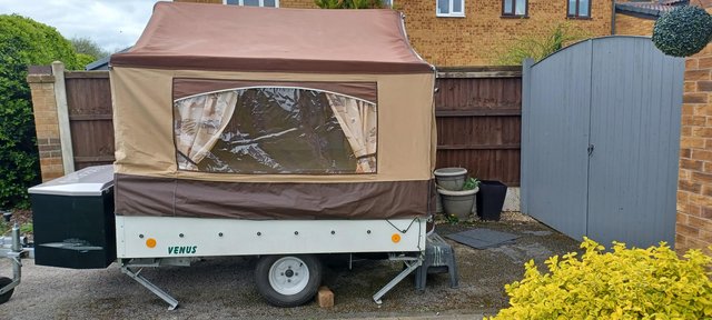 Preview of the first image of Trailer tent cabanon Venus.