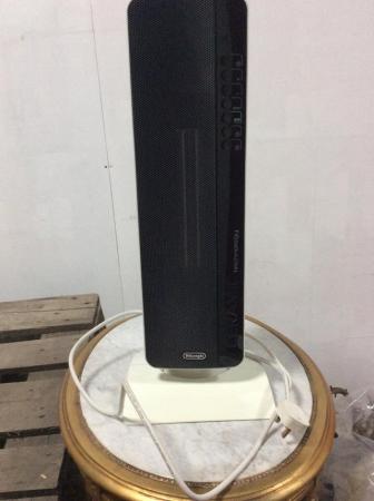 Image 2 of De Longhi Fan Indoor with remote