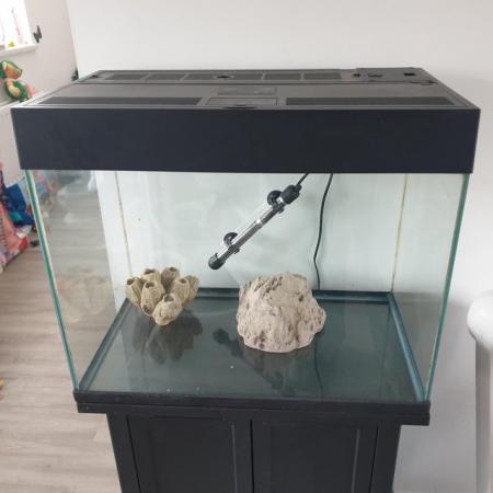 Image 4 of Fishtank +stand with heater