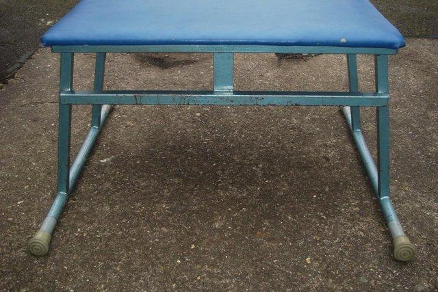 Image 2 of FITTNESS STEPPING BENCH / UNIVERSAL WORK BENCH