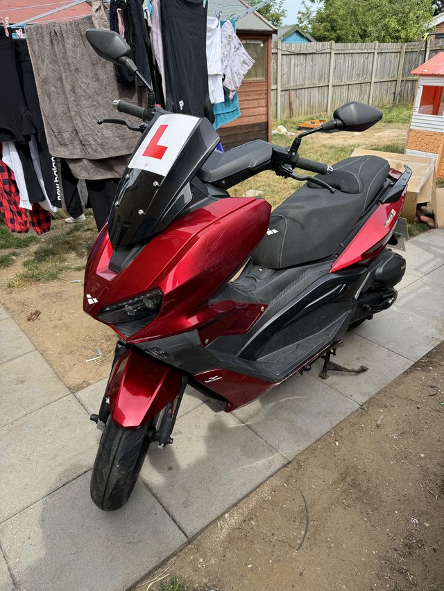 Preview of the first image of Lexmoto aura 125cc with 9 months mot.