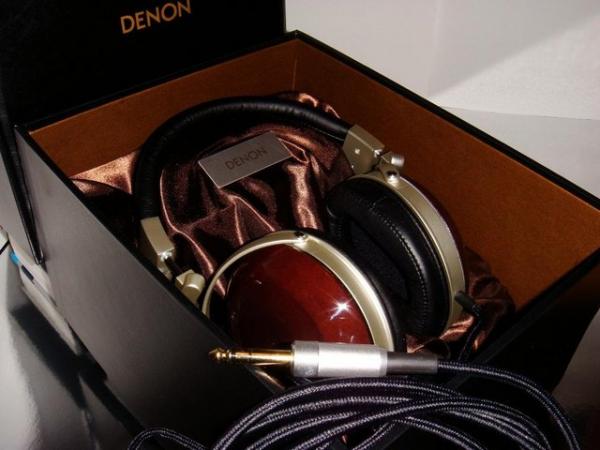 Image 2 of Denon AH D7000 · energetic & fun · loose bass · congested
