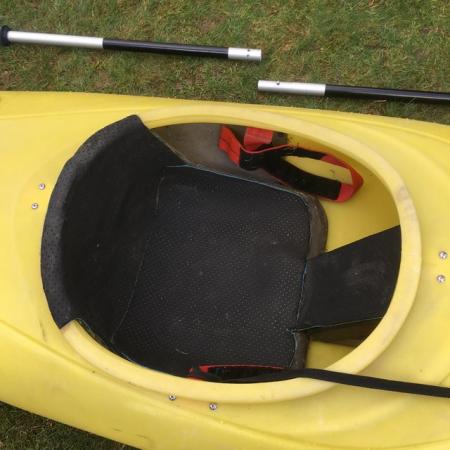 Image 2 of Kayak Perception 13 ft with Paddle