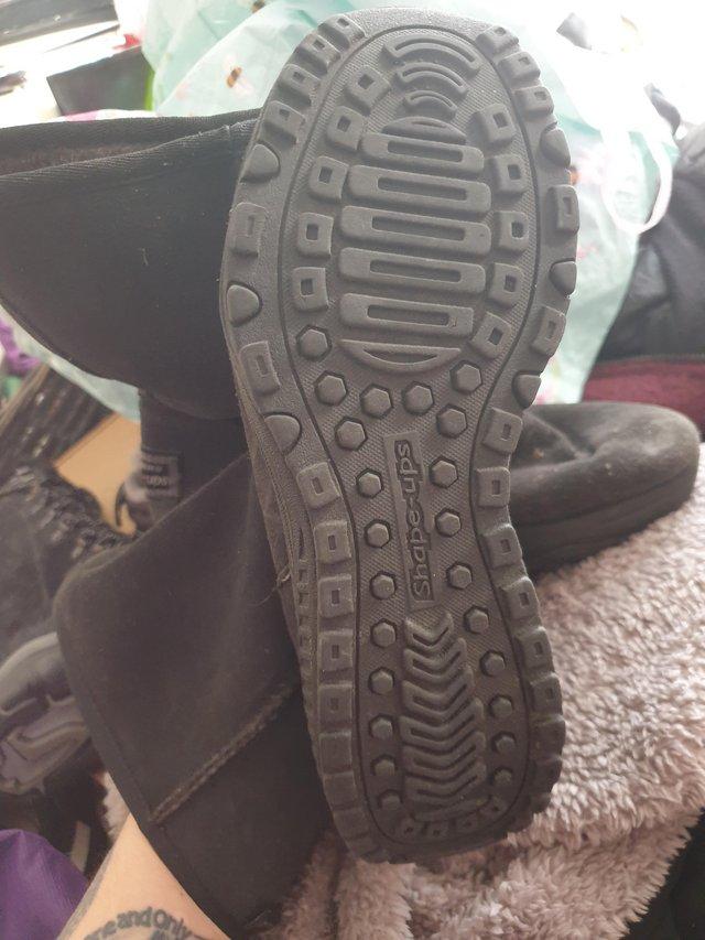 Preview of the first image of Sketchers shape up suede boots size 5.