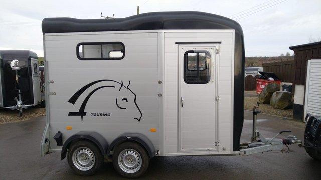 Image 3 of Cheval Liberte single horse trailer