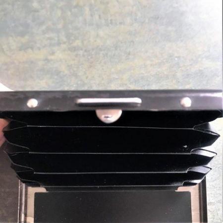 Image 2 of Faraday, RFID blocking 4 card case. Venus.
