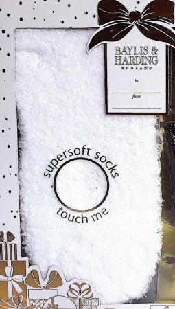 Image 2 of UNUSED GIFT ** BAYLIS & HARDING Set of 3 Soft Sock, Crystals