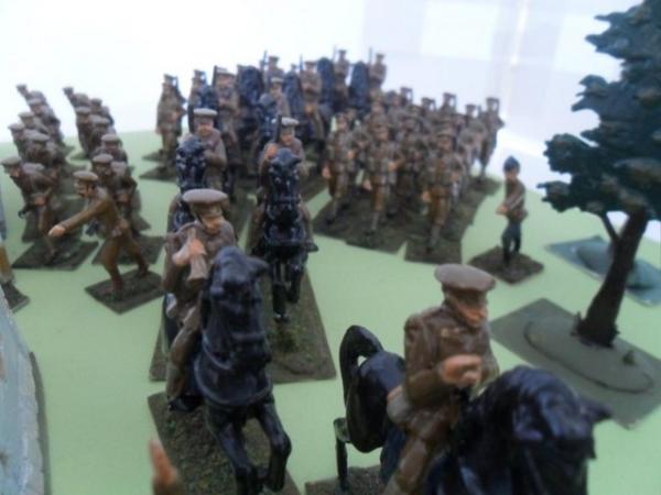 Image 26 of 156 figures First World War British soldiers 40mm Metal.