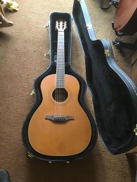 Preview of the first image of Acoustic Guitar by vintage v880n for sale.
