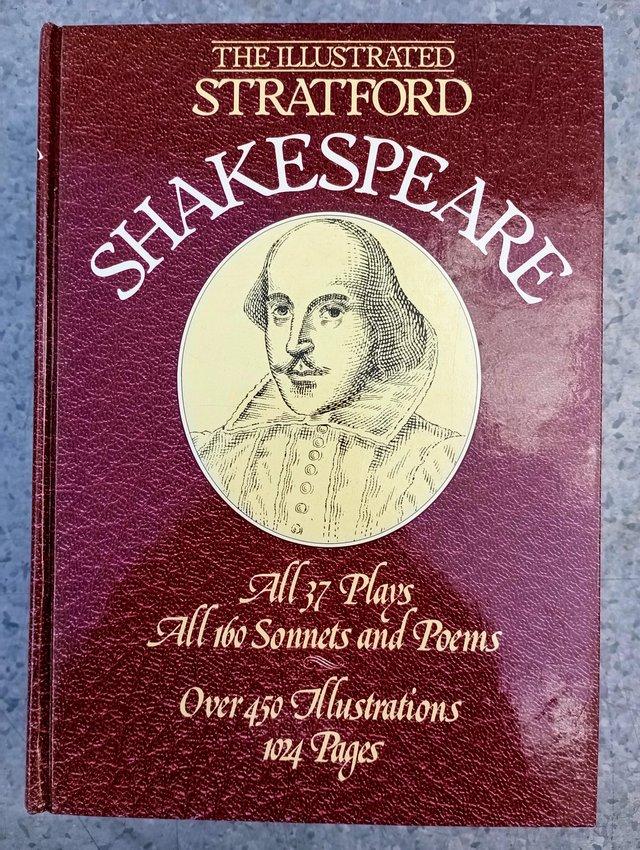 Preview of the first image of The illustrated Stratford Shakespeare.