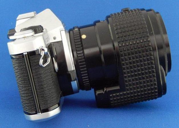 Image 8 of VINTAGE PENTAX MEF AUTO FOCUS 35mm CAMERA AND ZOOM LENS.