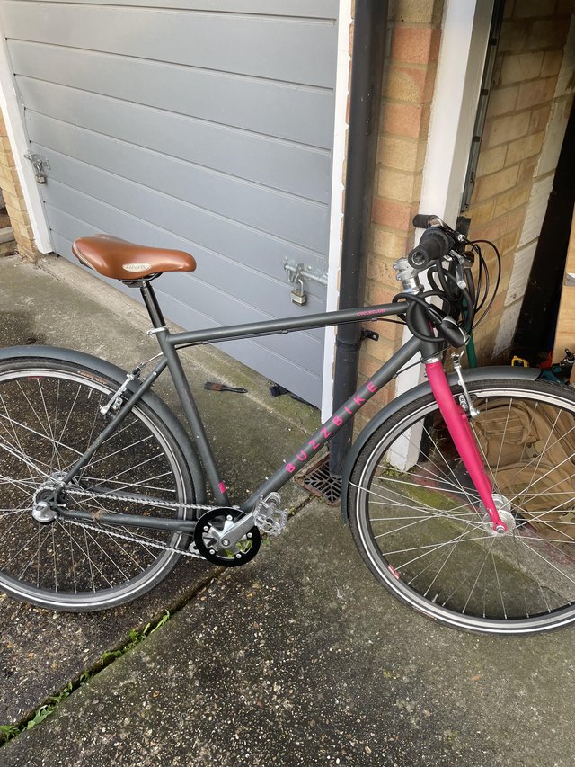Preview of the first image of Adult bike 3 gears good condition.