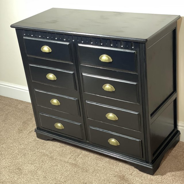 Preview of the first image of Chest with 8 Drawers in Black.