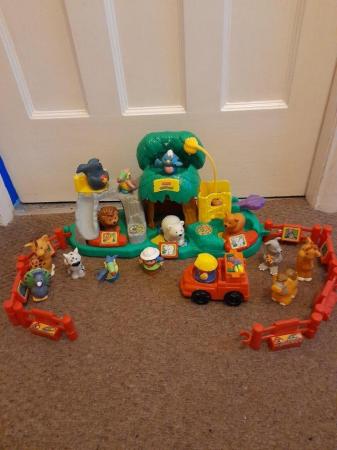Image 1 of Fisher-price  little people zoo and extras