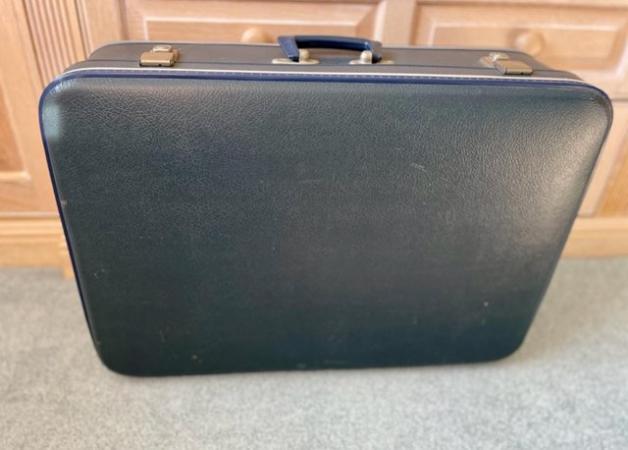 Image 3 of Vintage suitcase in blue