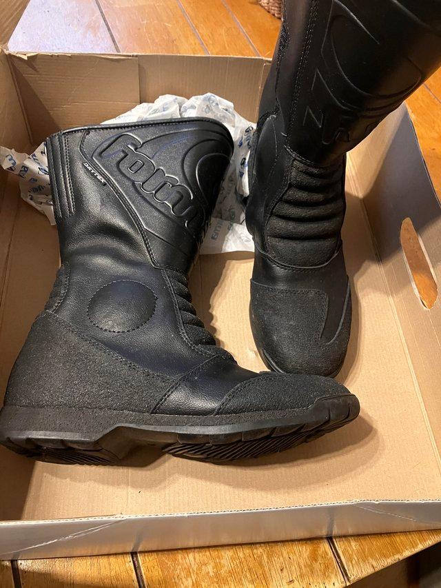 Preview of the first image of FORMA DRYTEX ladies motorbike boots Italy 39.