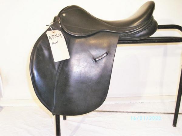 Image 5 of Ideal blk VSD 17" Wide fit. (48069/31) £320