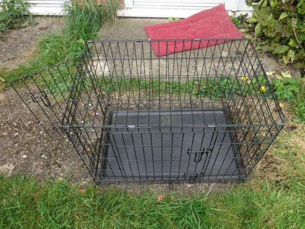 Image 3 of Foldable wire mesh pet carrier