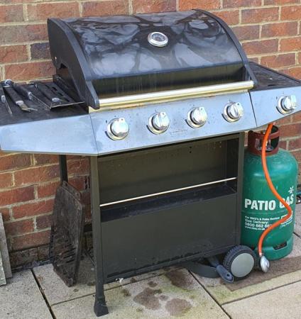 Image 2 of Gas Barbeque 5 burner and full gas bottle