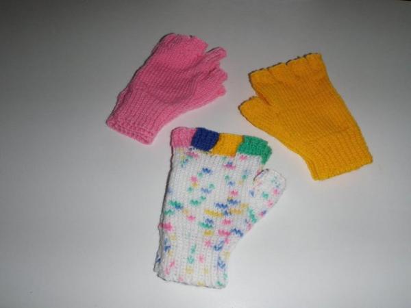 Image 3 of Pairs of FINGERLESS  GLOVES for LADIES and KIDS